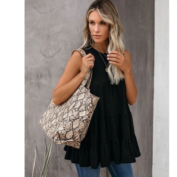 OCTAVIA Ruffle Hem Sleeveless Blouse - Picture 7 of 8